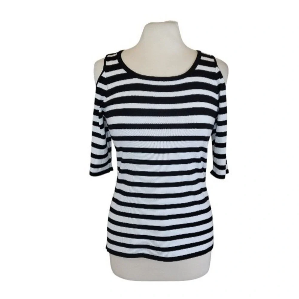 Carmen Marc Valvo Womens Cold Shoulder Striped Knit Top Black White Size M - Picture 1 of 8